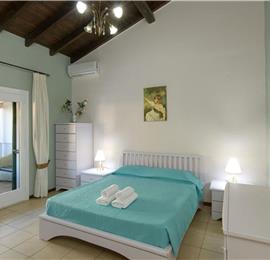 7 bedroom seaside villa with pool, Kassiopi, sleeps 13